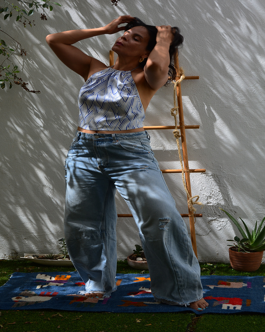 Sugerencia de estilo para blusa tipo top diseño de triangulos
