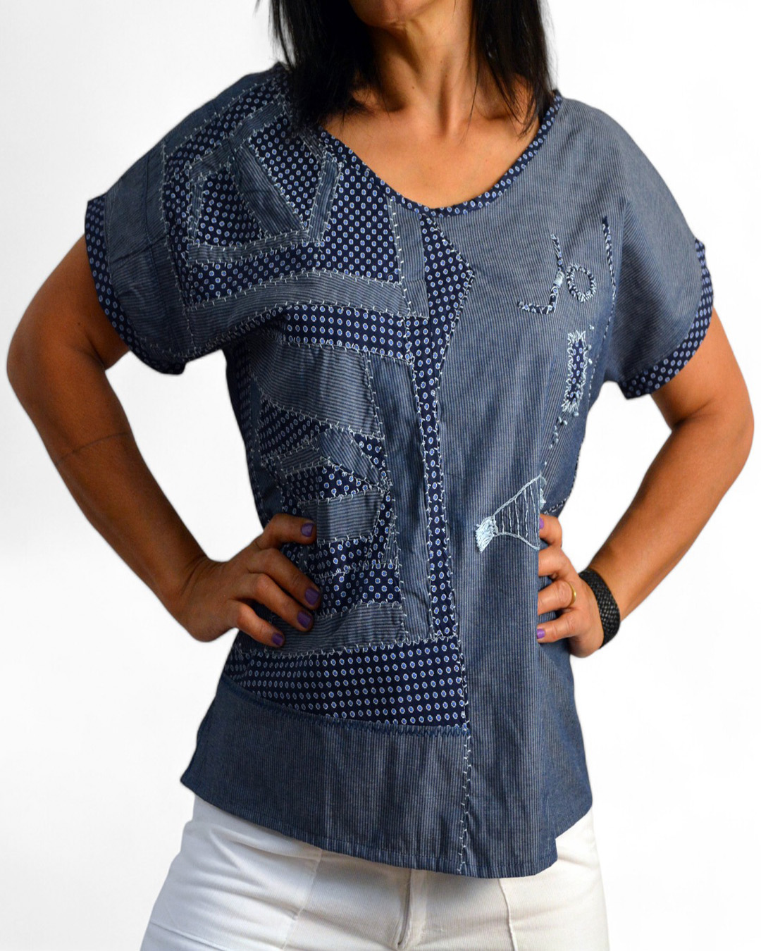 Blusa azul con Bordado de Peces